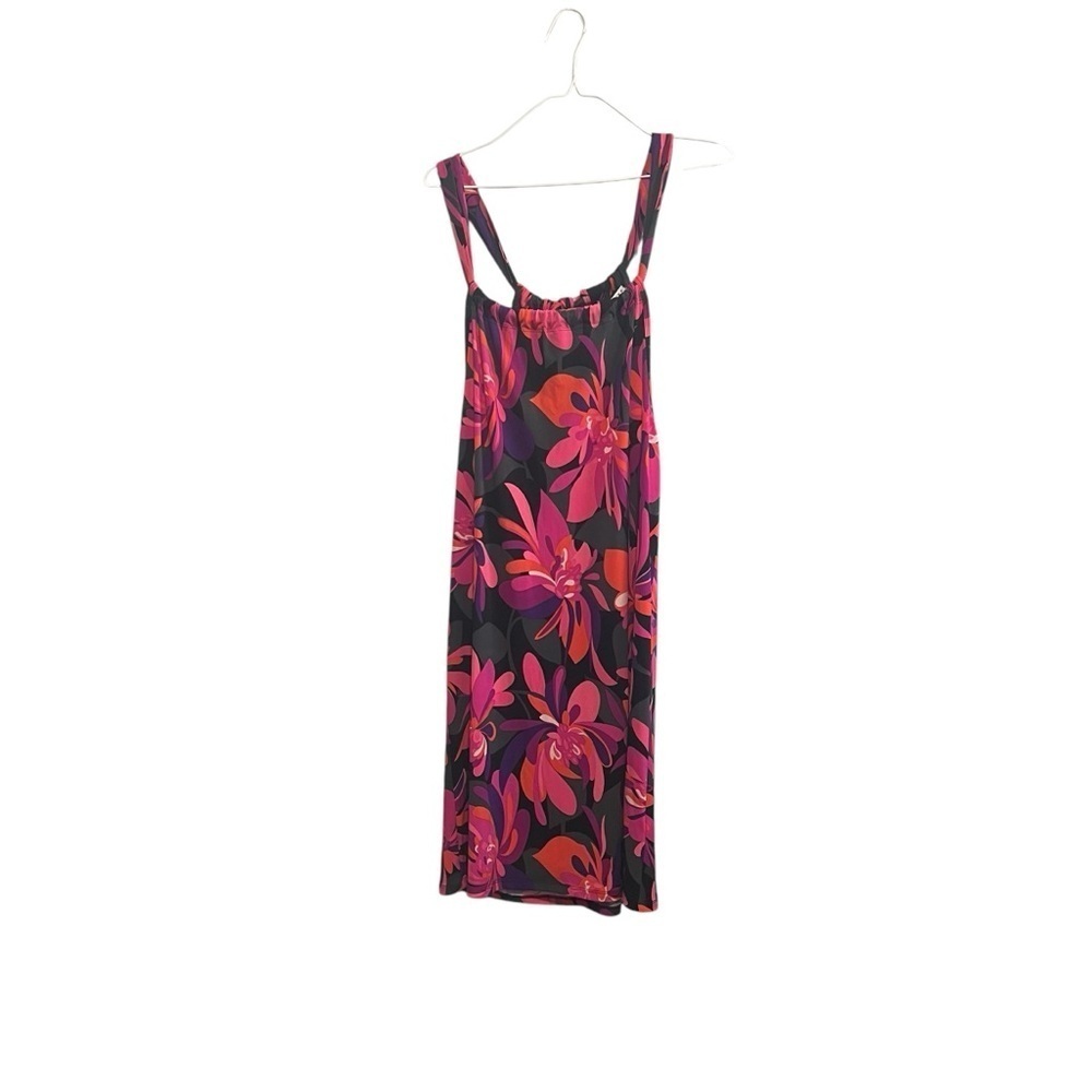 Trina by Trina Turk
Juju Halter Knit Dress
Dark Pink - S, New with Tags - Picture 3 of 9